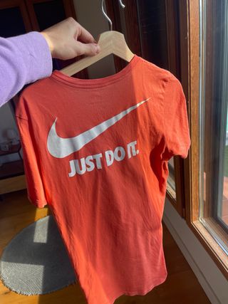 Camiseta Nike Naranja
