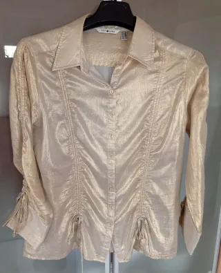 Camisa dorada Punto Roma