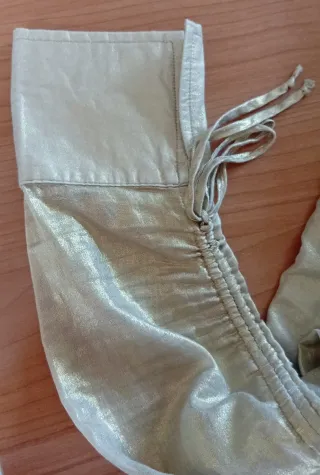 Camisa dorada Punto Roma