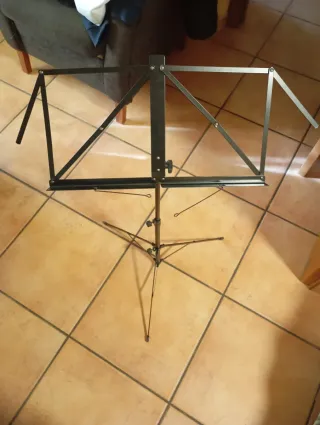 Atril negro para principiantes