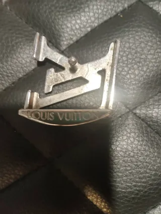 Fibbia Louis Vuitton Argentata