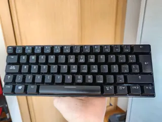 Teclado Mini RGB Gaming Kluster