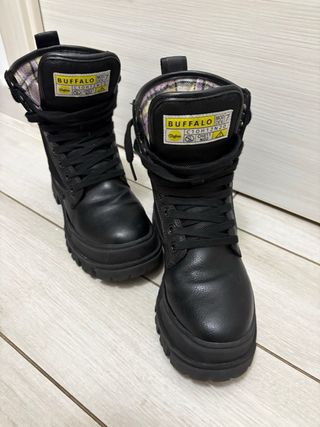 Buffalo Anfibi Donna Neri Pelle Veg