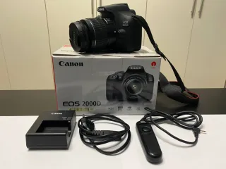 Canon EOS 2000D + Obiettivo 18-55mm + Timer