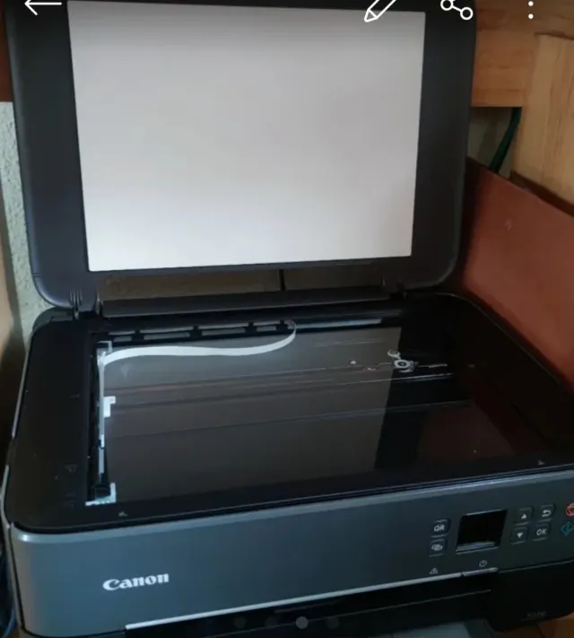 Impresora Canon Negra y Gris