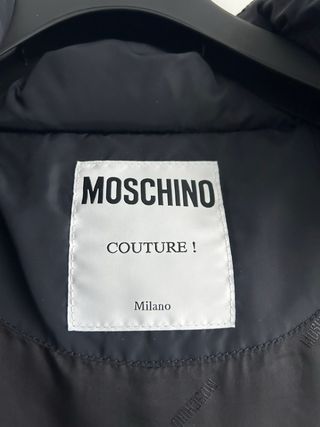 Piumino lungo Moschino Couture!
