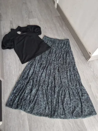 Conjunto Top Negro y Falda Estampada verde