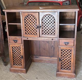 Escritorio antiguo de madera