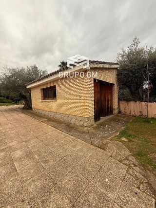 Chalet en venta en Los Cigarrales-La Bastida en Toledo