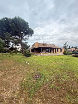 Chalet en venta en Los Cigarrales-La Bastida en Toledo