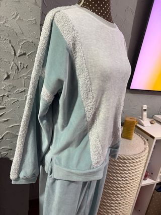 Pijama suave talla S válido para M