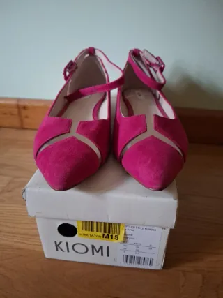 Zapatos planos fucsia Talla 39