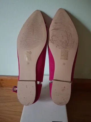 Zapatos planos fucsia Talla 39