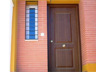 Casa adosada en venta en Lucena