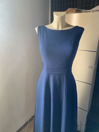 Abito lungo blu semplice