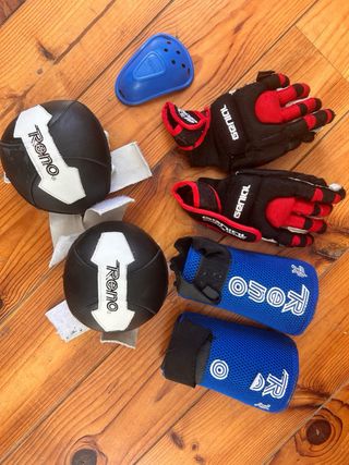 Casco y protecciones hockey patines