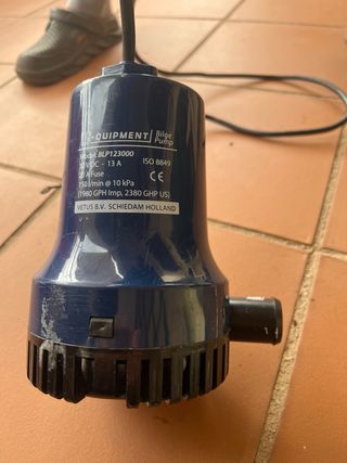 Bomba de achique Vetus BLP123000