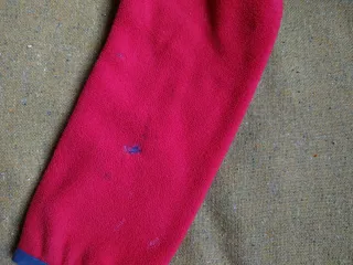 Forro polar Columbia en Rojo precioso. XL de niño