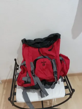 Mochila Harket Roja y Negra
