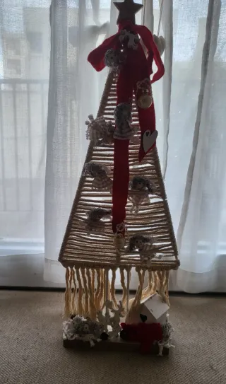 Alberello Natale stilizzato beige e rosso