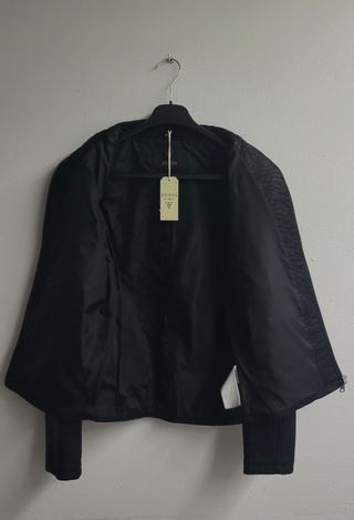 Chaqueta Guess Negra Talla M