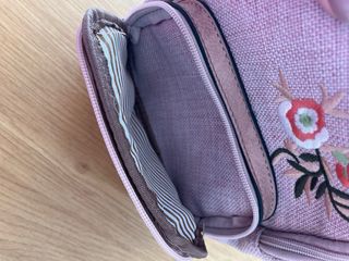 Mochila bolso bordada flores