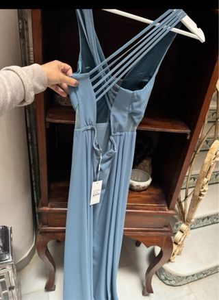 Vestido largo azul con pedrería