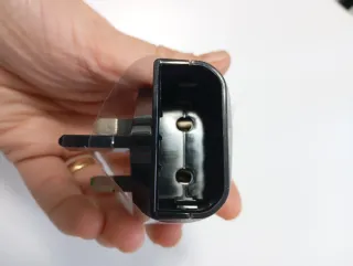 Adaptador de enchufe G