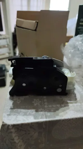 Seat León 1P1 Cerradura Delantera Derecha