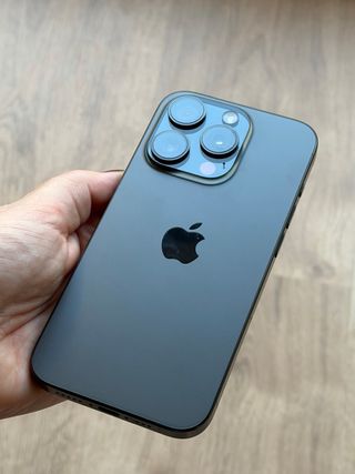 iPhone 15 Pro Grigio Siderale