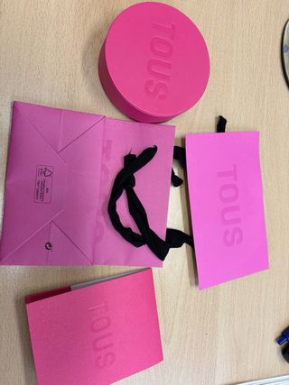 Caja, bolsa y tarjetas Tous originales
