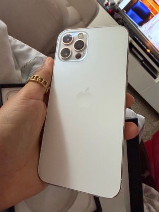 iPhone 12 Pro Plata / negociable