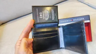 Cartera Tommy Hilfiger Cuero Negra Nueva