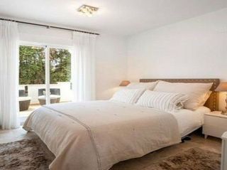 Casa adosada en alquiler en Los Naranjos - Las Brisas en Marbella