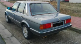 BMW e30 318i
