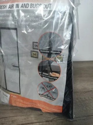 Mosquitera Magnética Tanice 90x210cm Negra