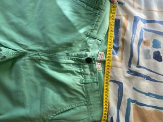 Pantalón corto verde