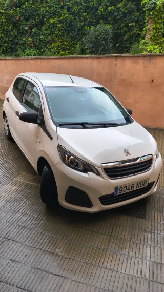 Peugeot 108. motor Toyota primera matrícul 2016