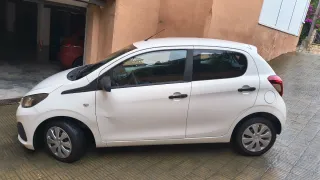 Peugeot 108. motor Toyota primera matrícul 2016
