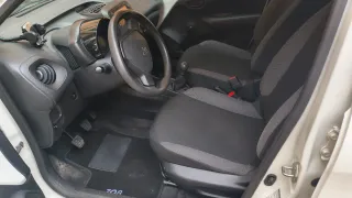 Peugeot 108. motor Toyota primera matrícul 2016