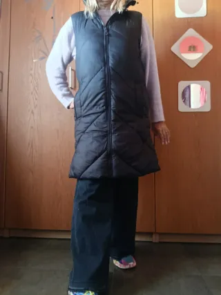 Chaqueta sin mangas acolchada negra