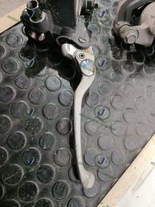 PINZA DE FRENO DELANTERA YAMAHA XJ6 DIVERSION (RJ1