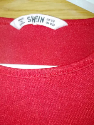 Jersey rojo volantes talla 11-12