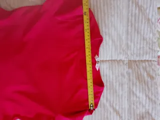 Jersey rojo volantes talla 11-12