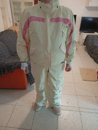 Oferta diciembre Traje de nieve snowboarder beige