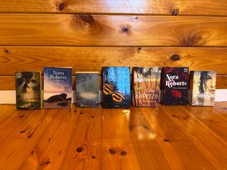 Lote 7 libros NORA ROBERTS