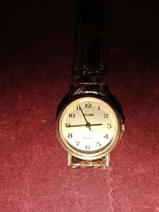 Reloj de pulsera mujer dorado y marrón