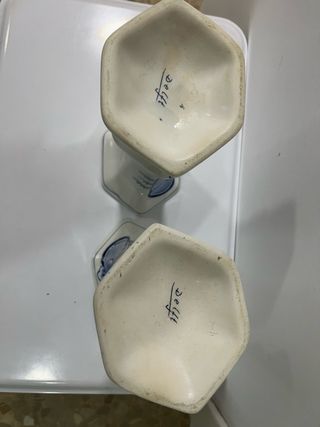 2 Antichi Vasi in Porcellana Olandese