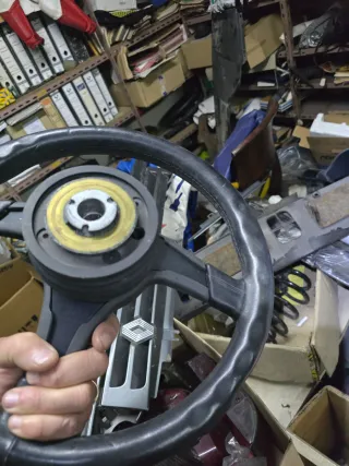 Volante Hyundai Negro,y volante momo