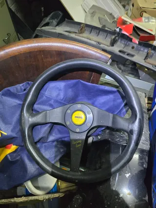 Volante Hyundai Negro,y volante momo